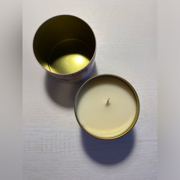 Illume Luxury Soy Candle - Coconut Milk Mango Demi Vanity Tin 11.8 oz - Picture 7 of 7